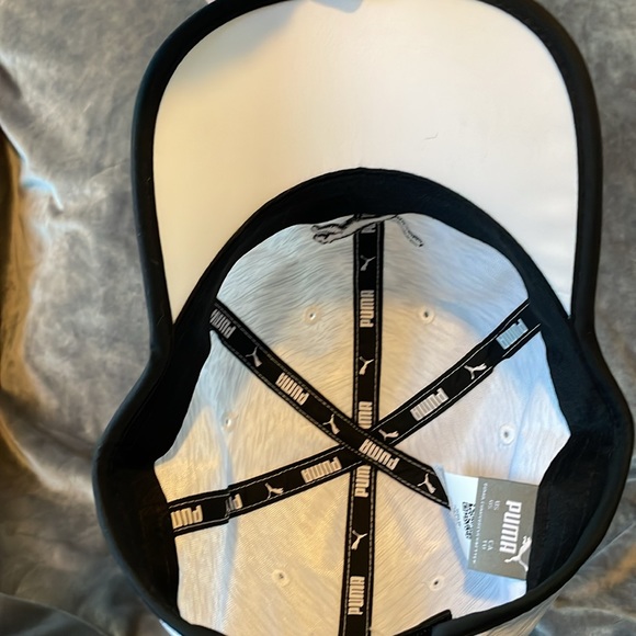 Puma hat. US One Size. New without tags. Light grey/white/black outlining. - Picture 3 of 4